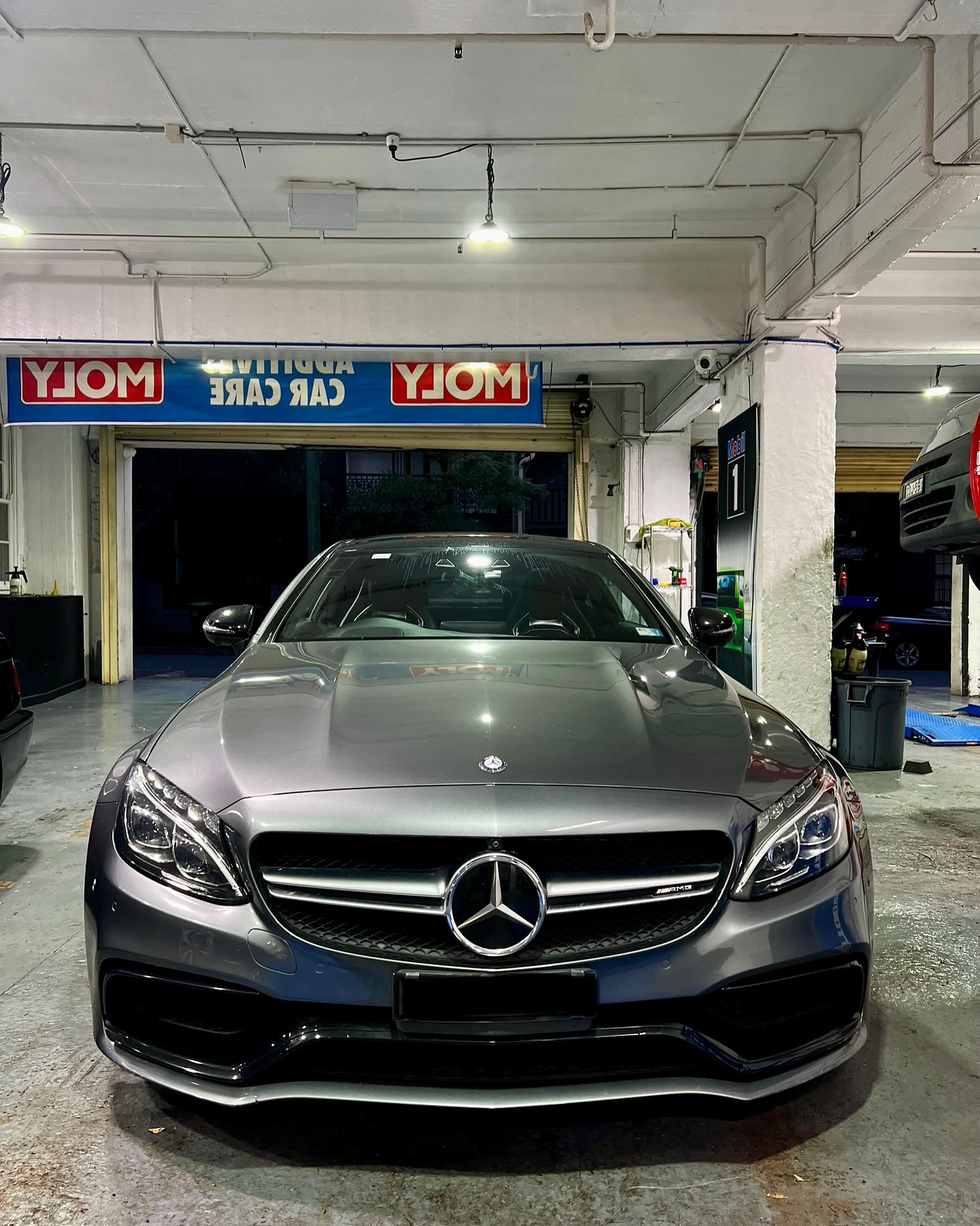 Mercedes-Benz in the workshop